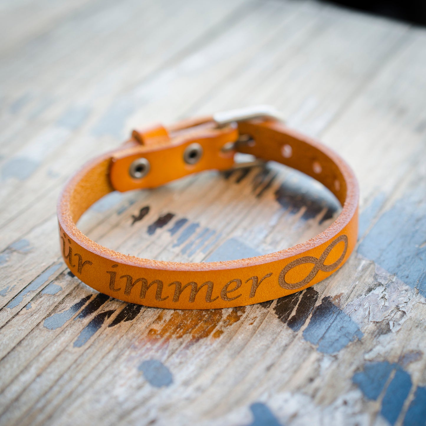 Lederarmband mit Gravur Schnalle schmal