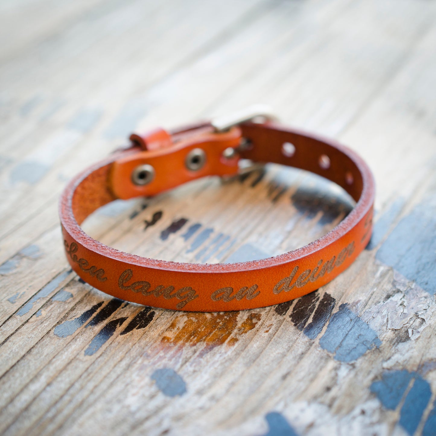 Lederarmband mit Gravur Schnalle schmal