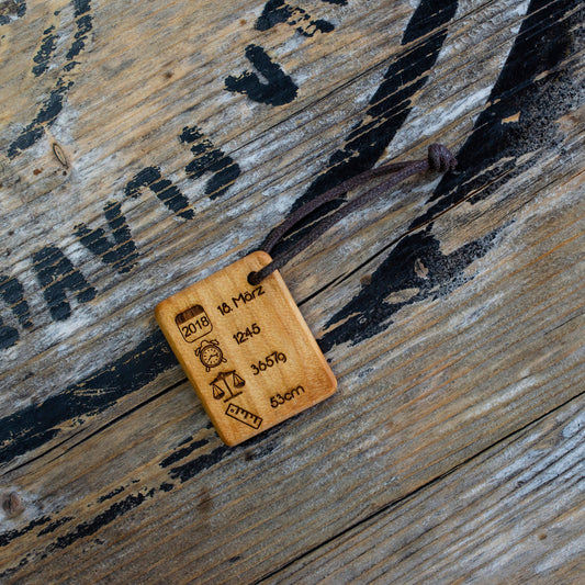 Geburt Schlüsselanhänger oben